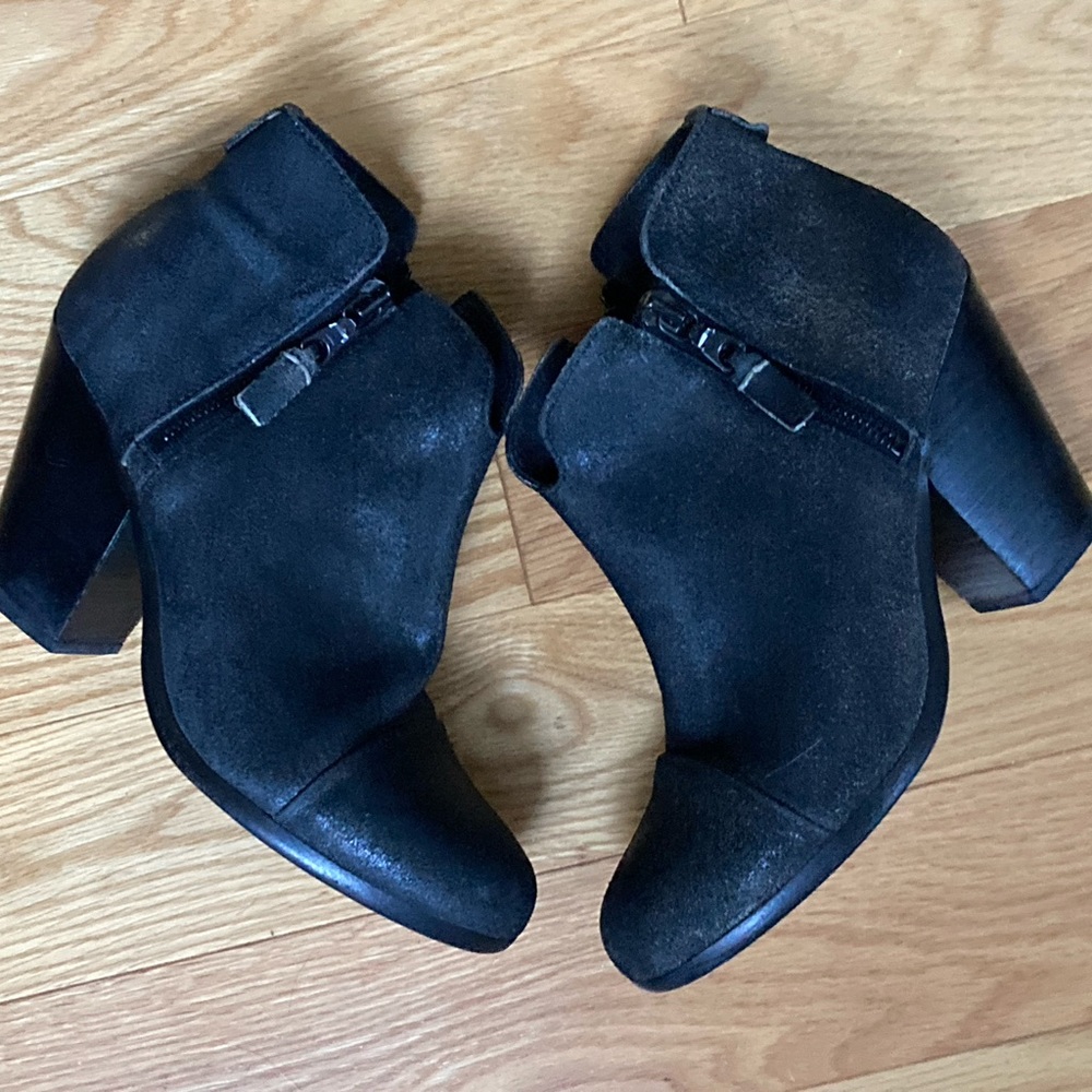 Rag & Bone Margot Distressed Leather Black Ankle Boots 36 US 6